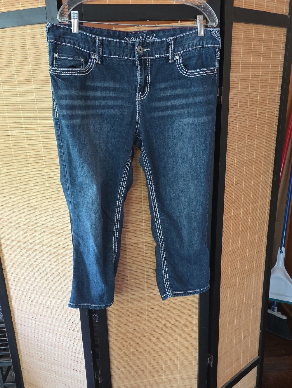 Maurices Dark Blue Cropped Capri Jeans with Contrast Stitching